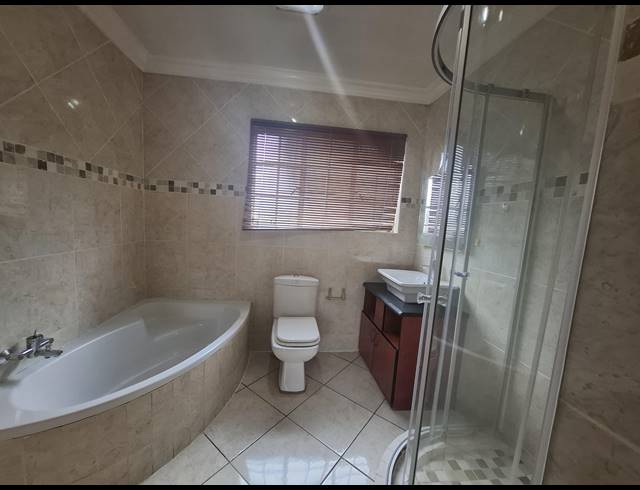 3 BEDROOM TOWNHOUSE FOR SALE IN MODDER EAST